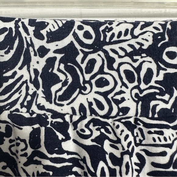 Dress Barn size Med., a-line, swingy skirt with wide stretch waist, blue/white - Picture 3 of 6